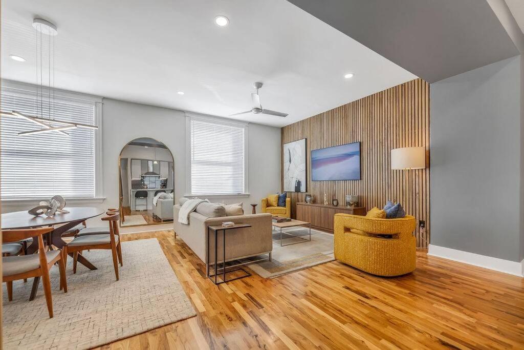 3 Bedroom 2 Bath Art Deco View Cincinnati